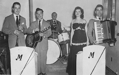 DanceBand.jpg (41542 bytes)