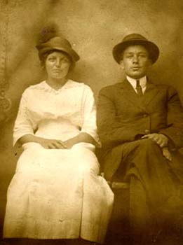 pic40.JPG (15131 bytes)
