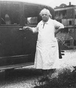 Agnes1.jpg (10166 bytes)