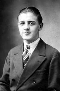 ArchiePortrait.jpg (6299 bytes)