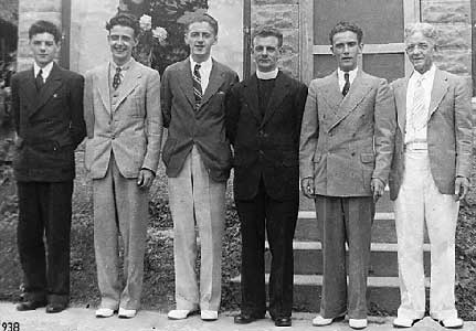 Ed&EvaSons.jpg (24015 bytes)