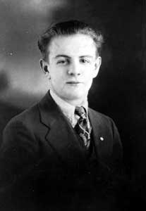 EddiePortrait.jpg (4520 bytes)